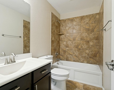 2813 Houston Wood Drive - Photo Thumbnail 10