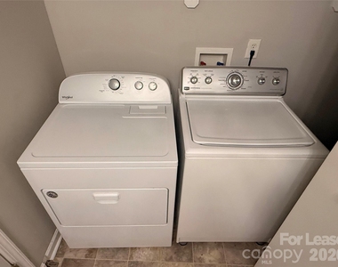 11037 Hunter Trail Lane - Photo Thumbnail 11