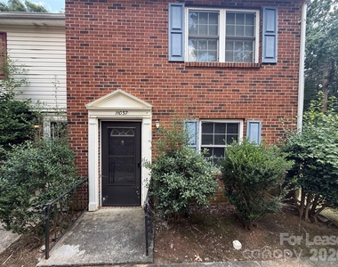 11037 Hunter Trail Lane - Photo Thumbnail 12