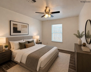 2311 Vagas Street - Photo Thumbnail 5