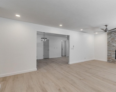 1305 Apollo Road - Photo Thumbnail 10