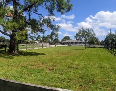 819 Cindy Circle Lane - Photo Thumbnail 28