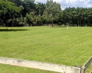 819 Cindy Circle Lane - Photo Thumbnail 22