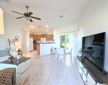 819 Cindy Circle Lane - Photo Thumbnail 38