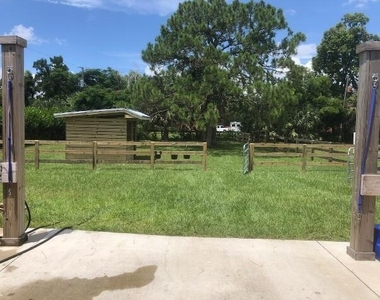 819 Cindy Circle Lane - Photo Thumbnail 18
