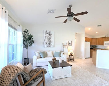 819 Cindy Circle Lane - Photo Thumbnail 39
