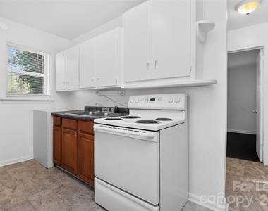 2414 Wilson Avenue - Photo Thumbnail 5