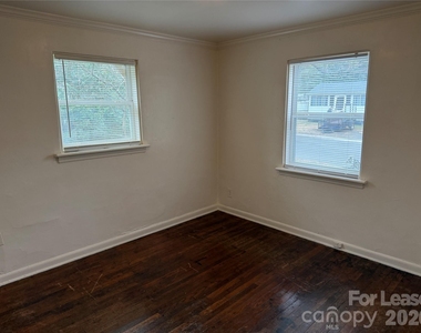 2414 Wilson Avenue - Photo Thumbnail 4
