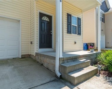 108 Lookout Point Place - Photo Thumbnail 29
