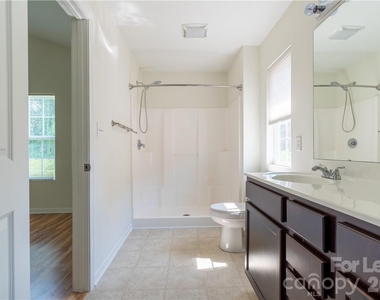 108 Lookout Point Place - Photo Thumbnail 17