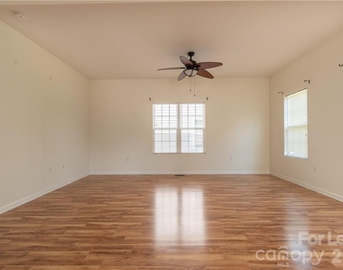 108 Lookout Point Place - Photo Thumbnail 22
