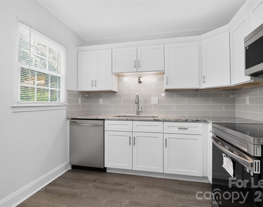 8322 Knights Bridge Road - Photo Thumbnail 8