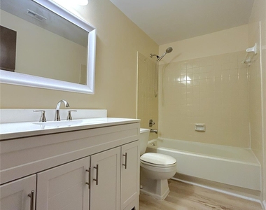 1725 Van Dyke Drive - Photo Thumbnail 24