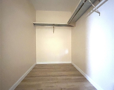 1725 Van Dyke Drive - Photo Thumbnail 25