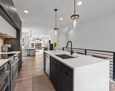 1207 Minter Place - Photo Thumbnail 16