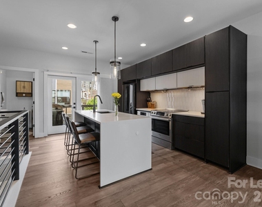 1207 Minter Place - Photo Thumbnail 12