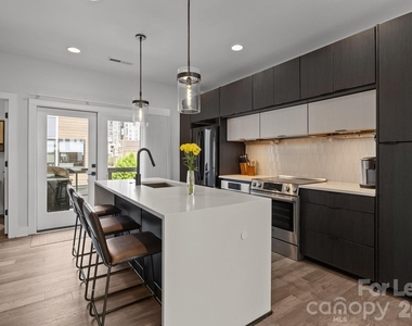1207 Minter Place - Photo Thumbnail 13