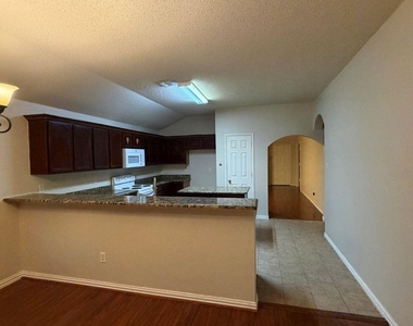 9189 Chivalry Court - Photo Thumbnail 6