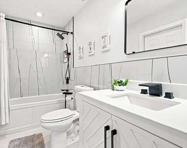 8709 Banyan Court - Photo Thumbnail 15