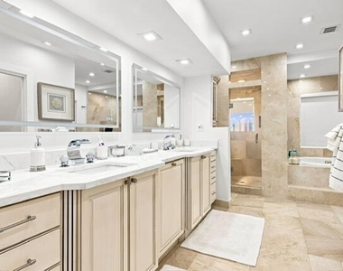 8709 Banyan Court - Photo Thumbnail 12