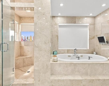 8709 Banyan Court - Photo Thumbnail 23