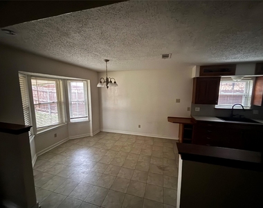 5916 Birchill Road - Photo Thumbnail 3