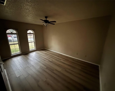 5916 Birchill Road - Photo Thumbnail 6