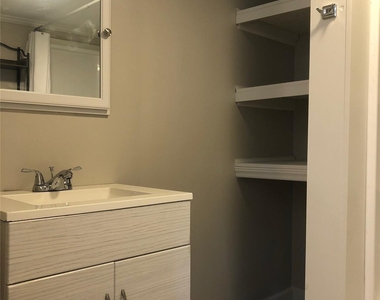 48 Julian Street - Photo Thumbnail 6