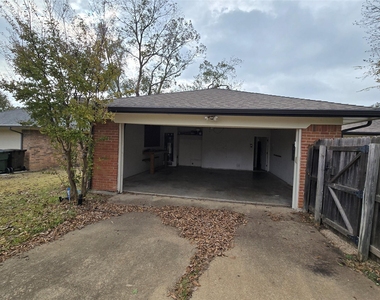 3216 Bandolino Lane - Photo Thumbnail 19