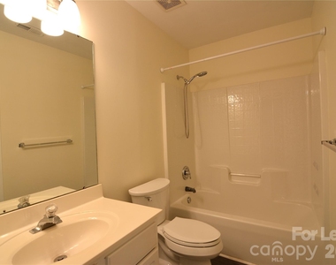 1201 Winding Path Road - Photo Thumbnail 15
