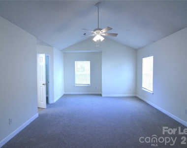 1201 Winding Path Road - Photo Thumbnail 11