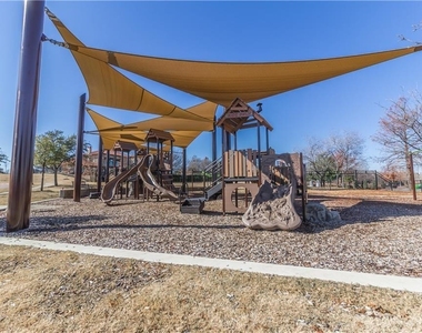 4953 Grinstein Drive - Photo Thumbnail 22