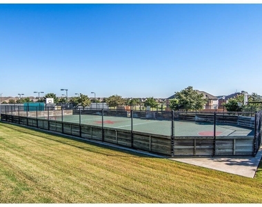 4953 Grinstein Drive - Photo Thumbnail 36
