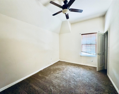 4953 Grinstein Drive - Photo Thumbnail 17