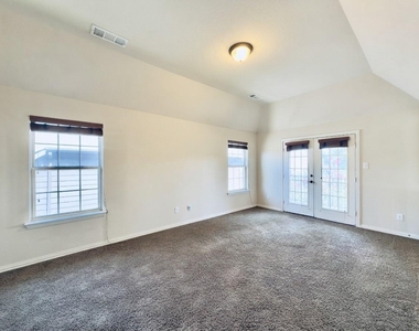 4953 Grinstein Drive - Photo Thumbnail 15