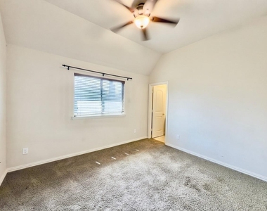 4953 Grinstein Drive - Photo Thumbnail 16