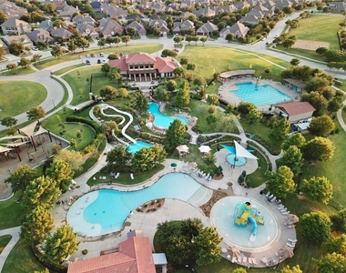 4953 Grinstein Drive - Photo Thumbnail 34