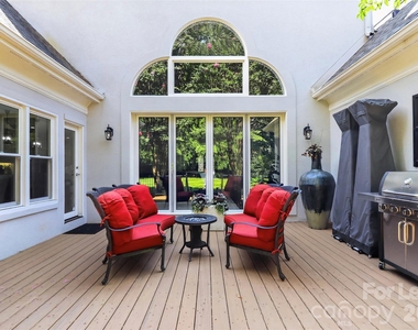 18928 Peninsula Point Drive - Photo Thumbnail 40