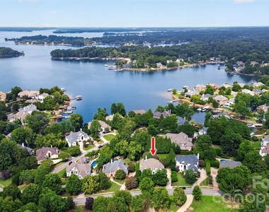 18928 Peninsula Point Drive - Photo Thumbnail 43
