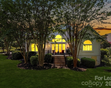 18928 Peninsula Point Drive - Photo Thumbnail 46