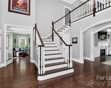18928 Peninsula Point Drive - Photo Thumbnail 3