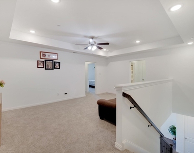 205 Somerset Drive - Photo Thumbnail 22