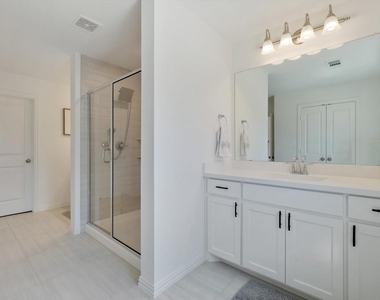 205 Somerset Drive - Photo Thumbnail 21