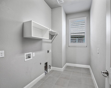 1152 Olympic Drive - Photo Thumbnail 14