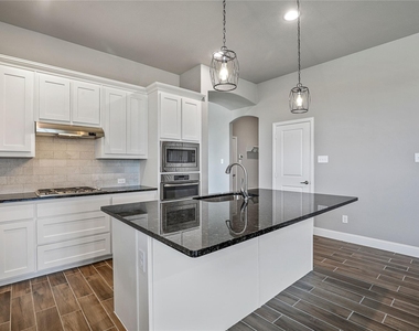 1152 Olympic Drive - Photo Thumbnail 7