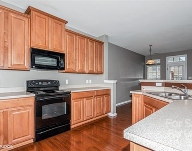 7540 Turley Ridge Lane - Photo Thumbnail 2