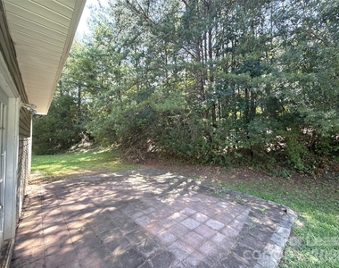 1601 Elk Creek Court - Photo Thumbnail 17