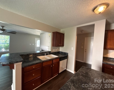 1601 Elk Creek Court - Photo Thumbnail 6
