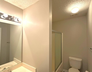 1601 Elk Creek Court - Photo Thumbnail 13