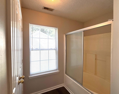 1601 Elk Creek Court - Photo Thumbnail 11